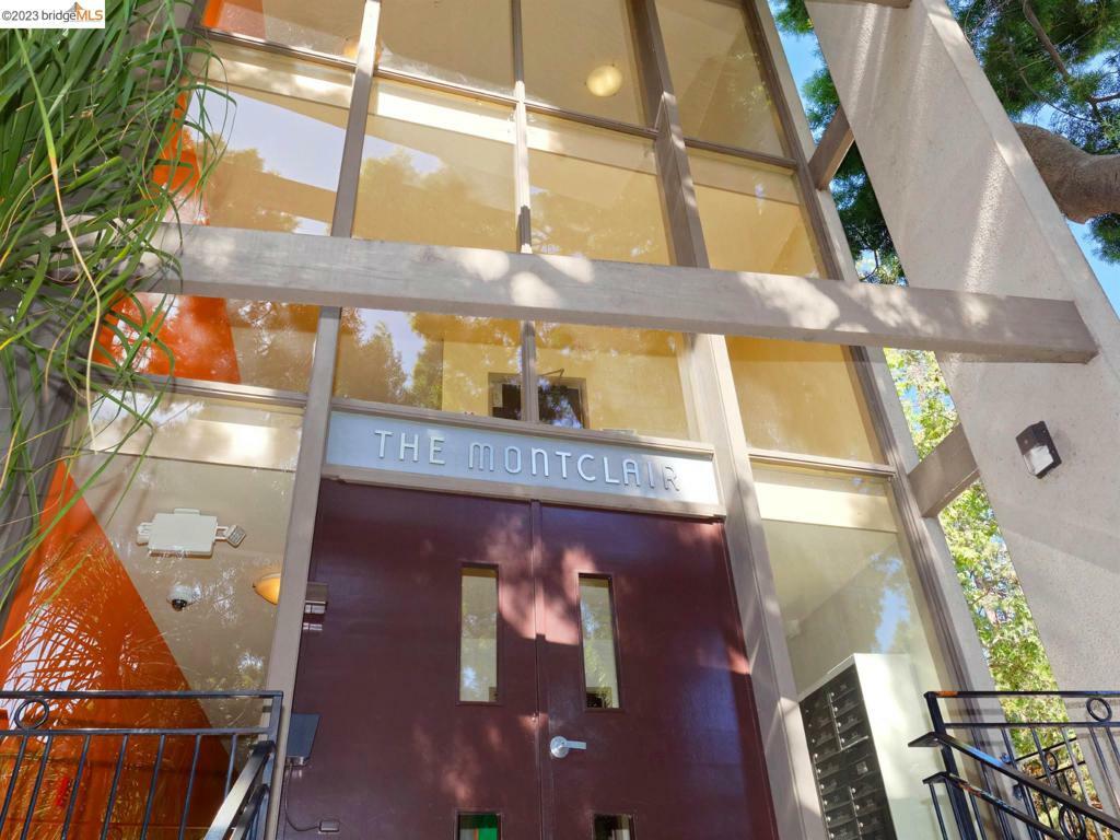 Property Photo: 2130 Mountain Blvd 104 CA 94611