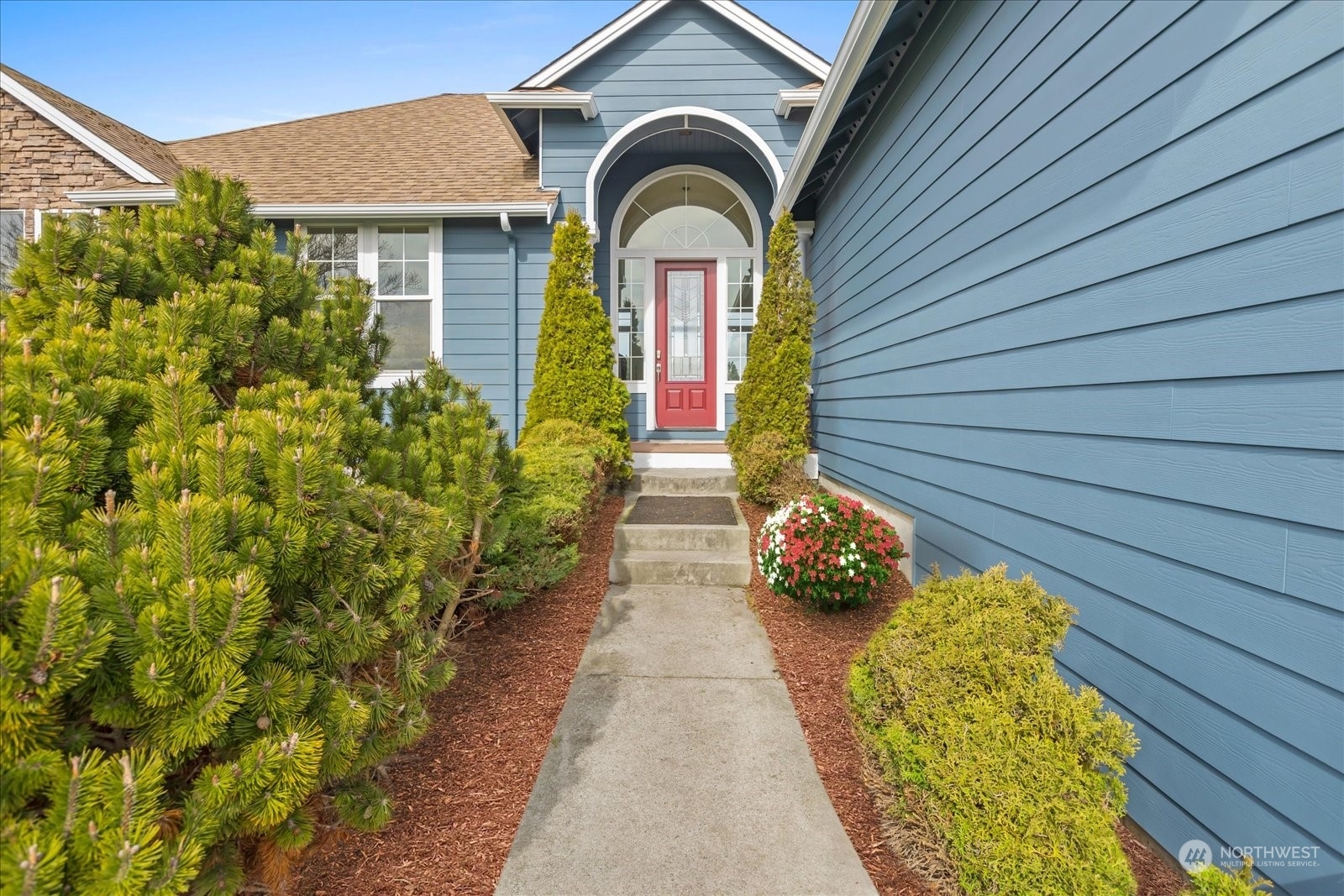 Property Photo:  130 W Crescent Harbor Road  WA 98277 