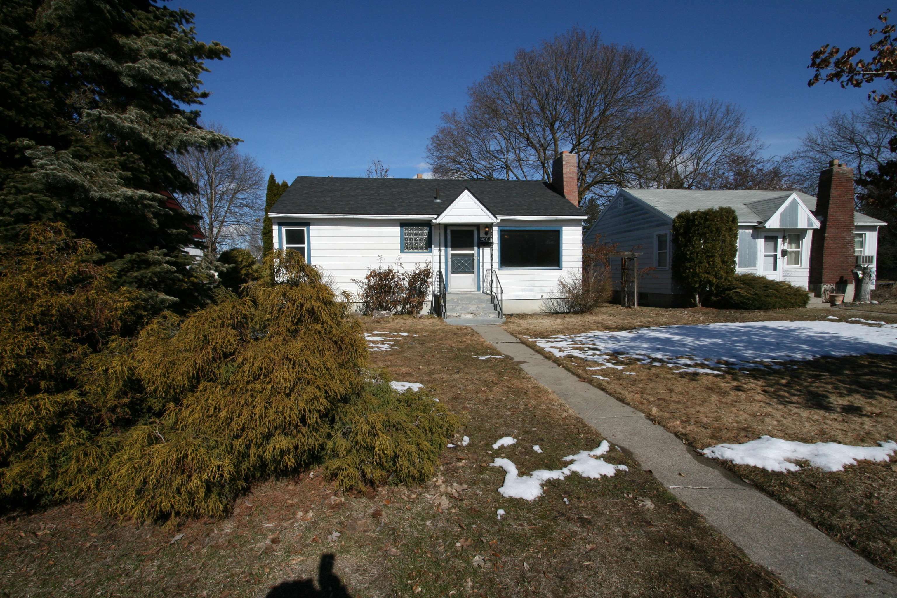Property Photo: 2308 W Providence Ave WA 99205