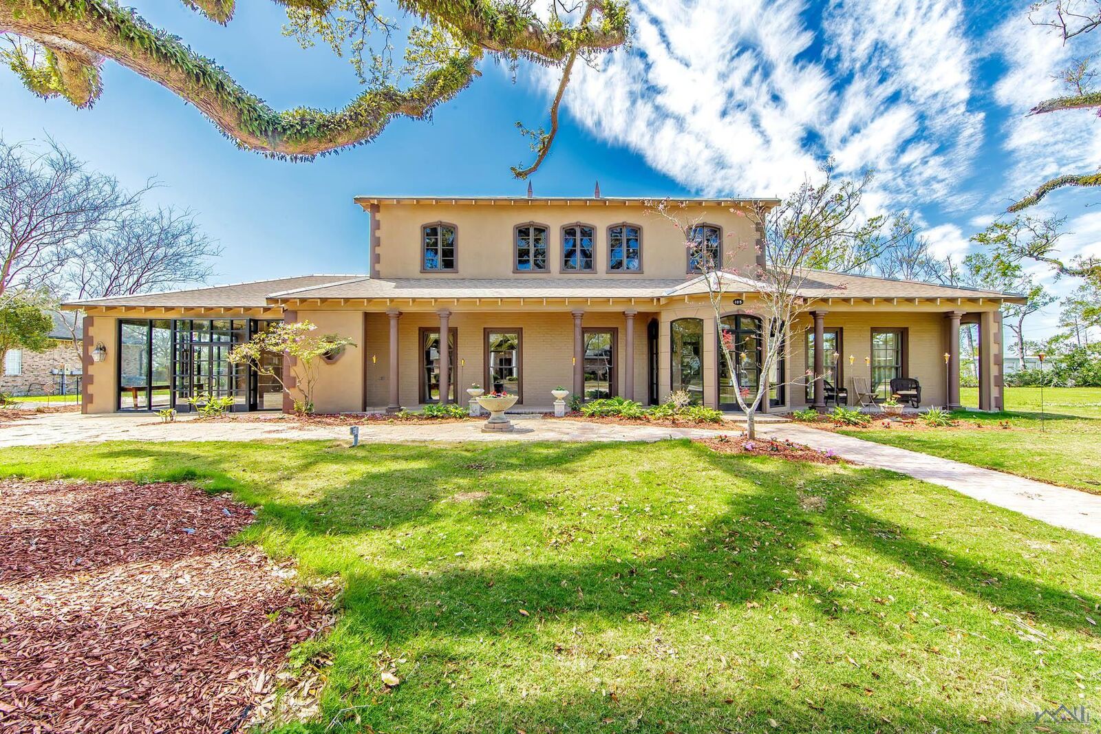 Property Photo: 105 Krumbhaar Circle LA 70360