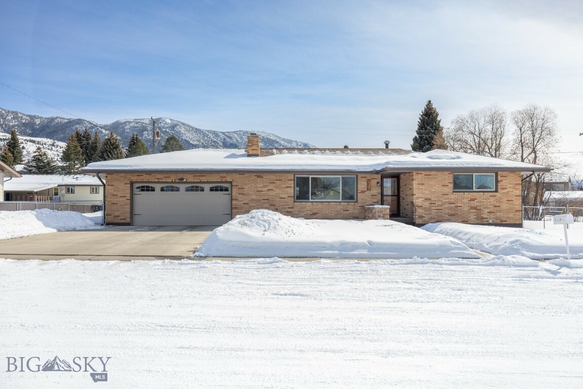 Property Photo:  3450 S Hillcrest  MT 59701 