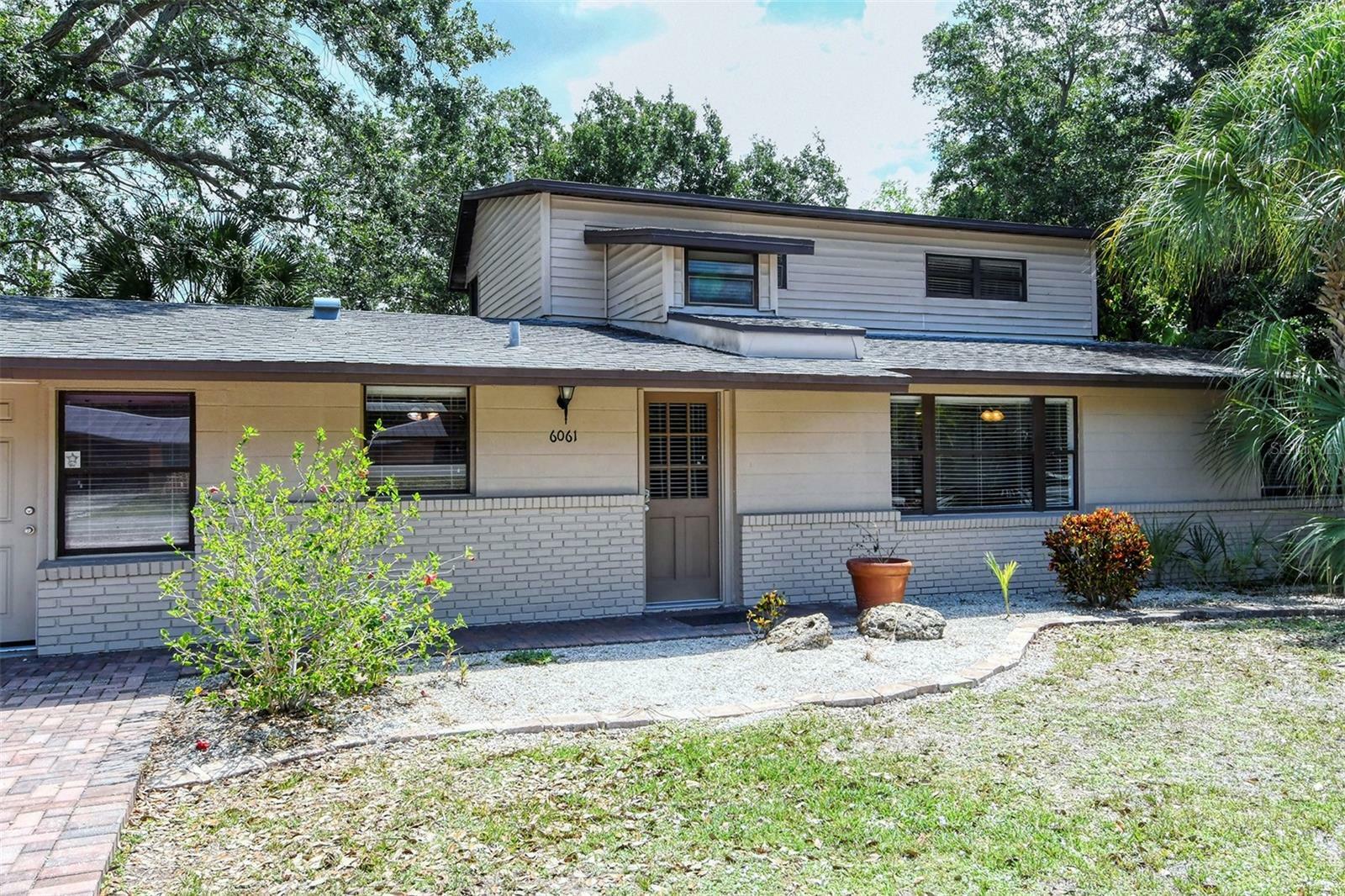 Property Photo:  6061 Border Lane  FL 34231 