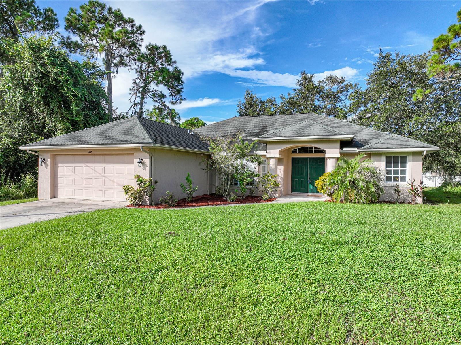 Property Photo:  5195 Foxhall Road  FL 34288 