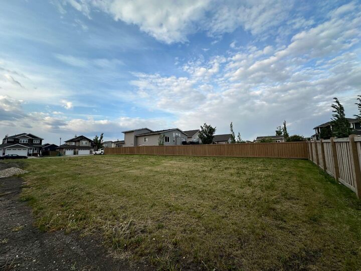 Property Photo: 10613 154A Ave AB T8X 0L9