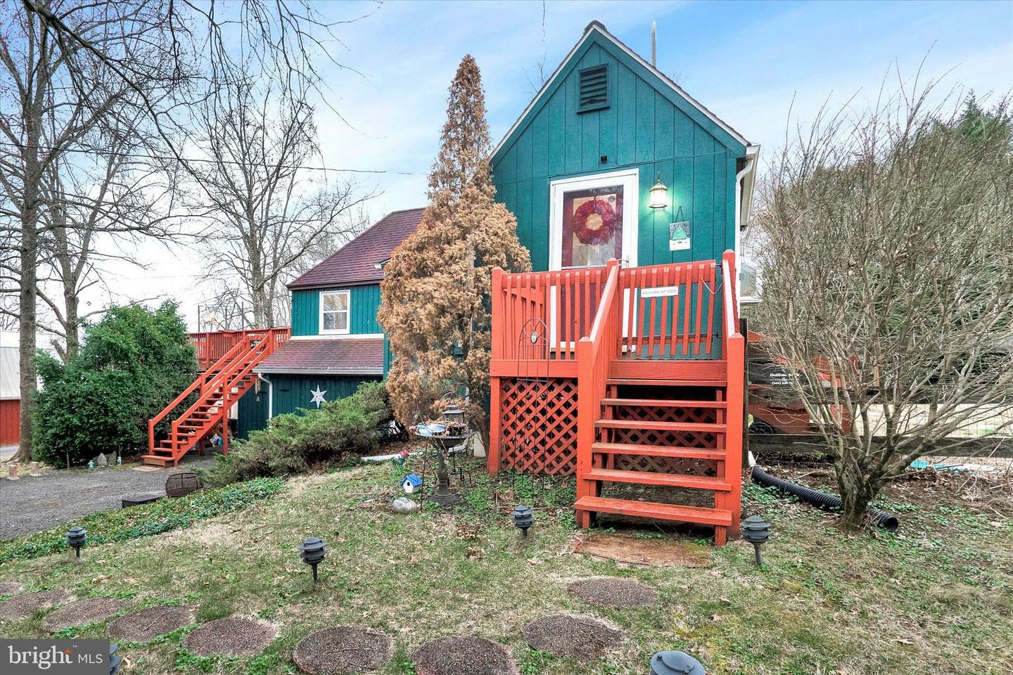 Property Photo:  5424 Silo Hill Road  PA 18902 