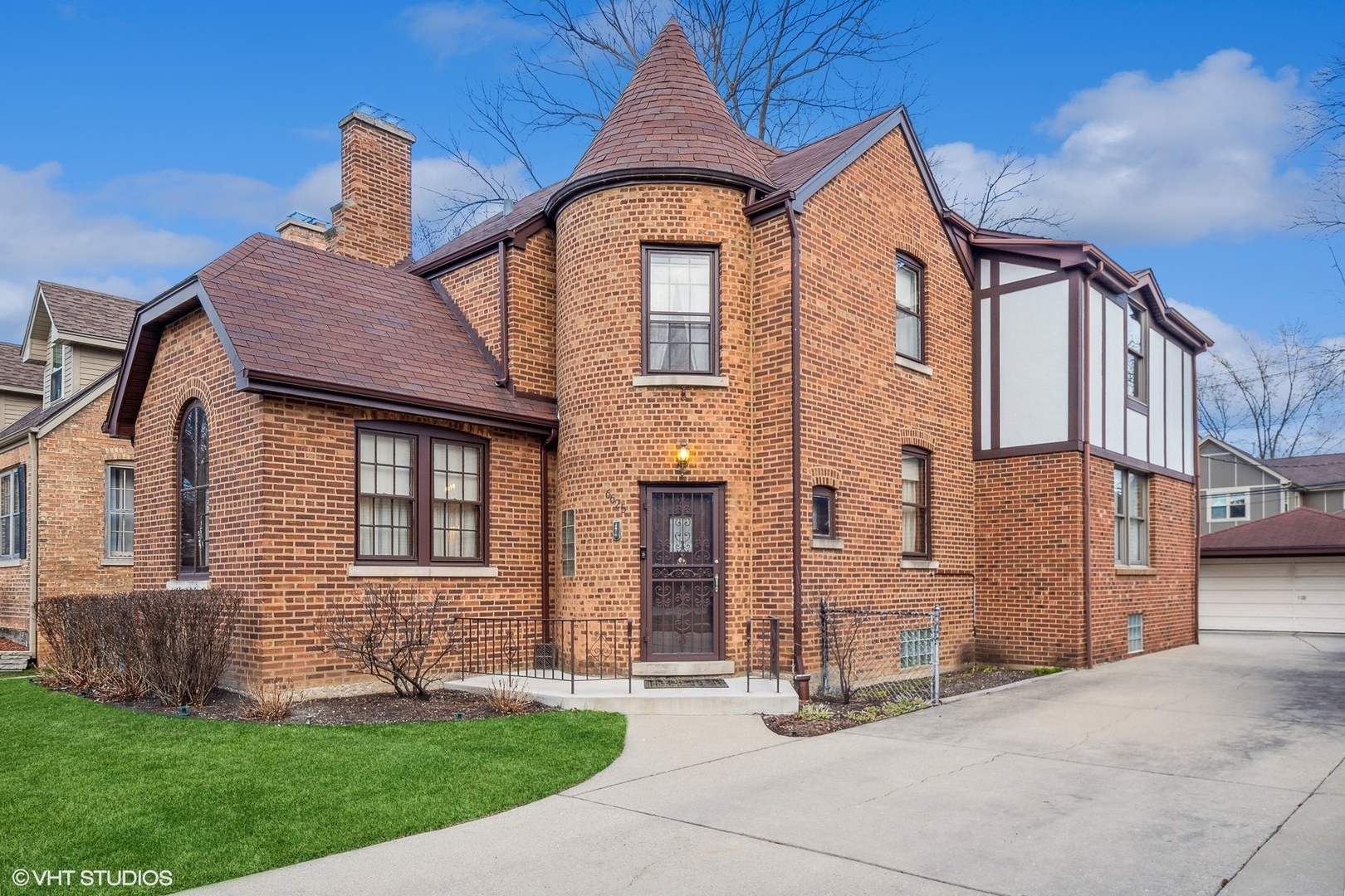 Property Photo:  6625 N Loleta Avenue  IL 60646 