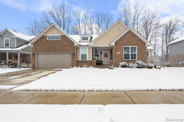 Property Photo:  13792 Cobblestone Creek Drive  MI 48111 