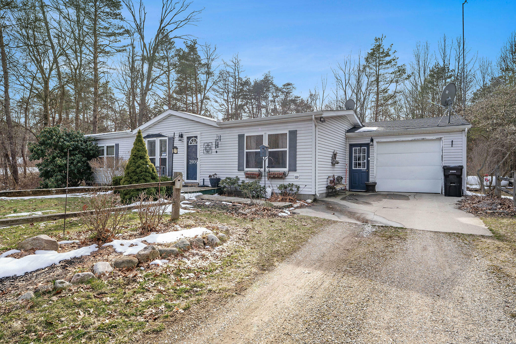 2906 65th Street  Fennville MI 49408 photo