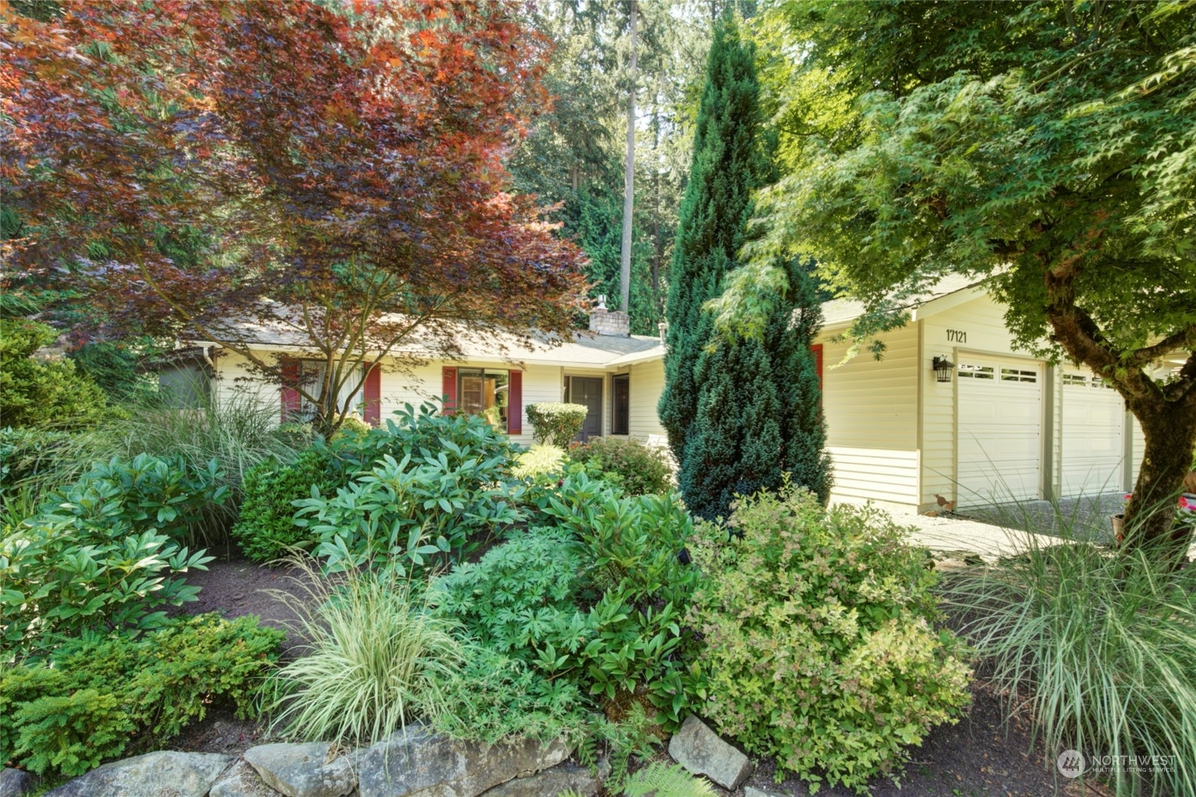 Property Photo:  17121 NE 28th Place  WA 98008 