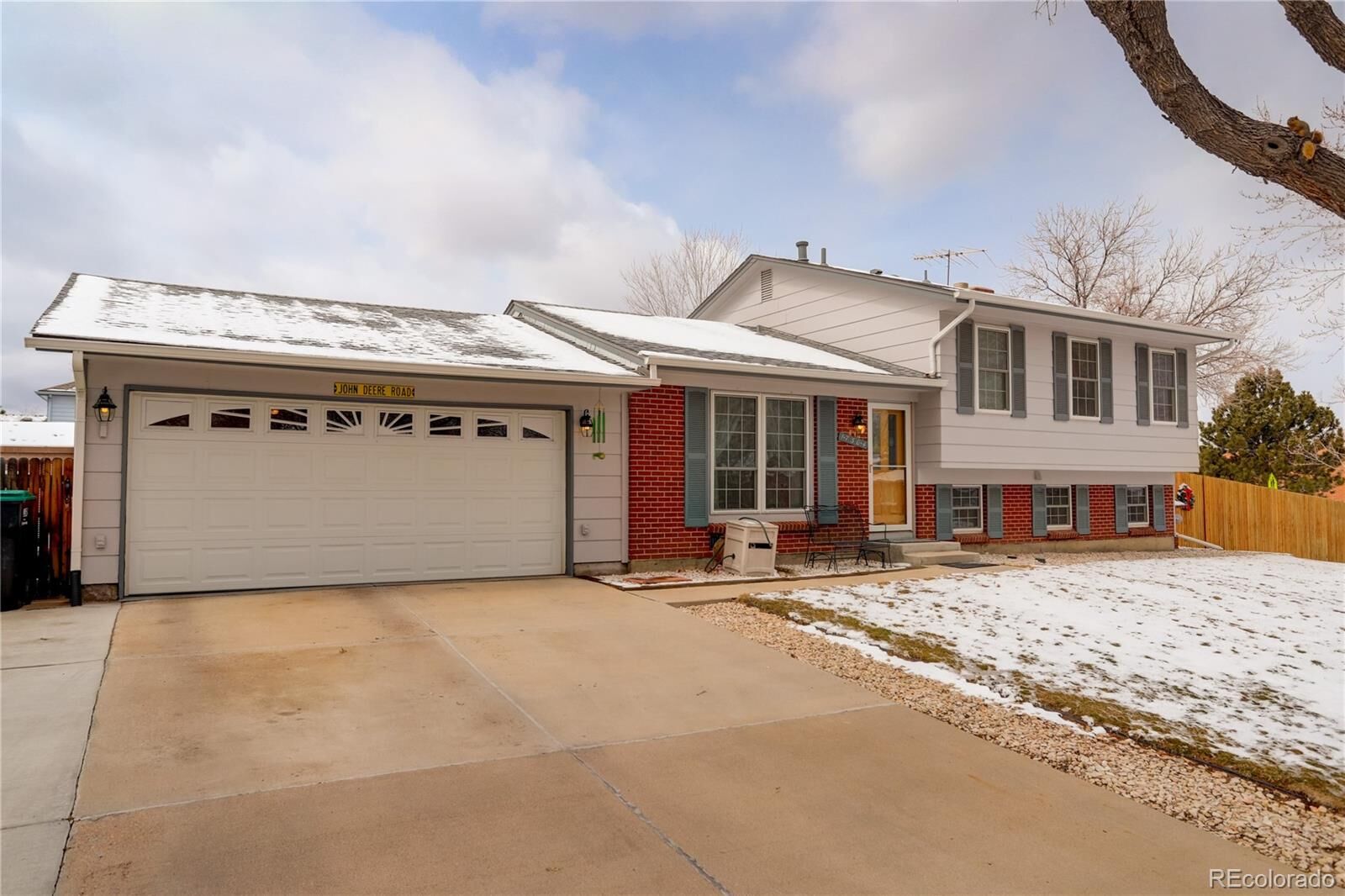 Property Photo: 17304 E Arkansas Avenue CO 80017