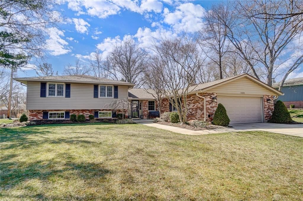Property Photo: 1490 Bimni Drive OH 45459