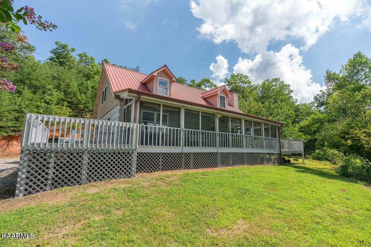 Property Photo:  719 E E Millers Cove Rd  TN 37886 