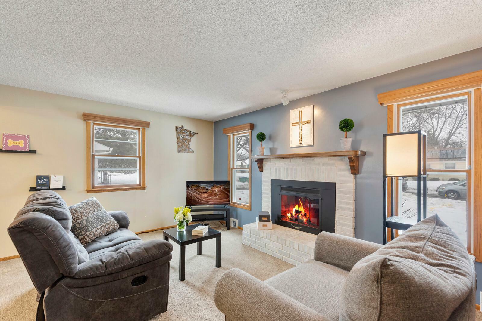 Property Photo: 2520 Xylon Avenue S MN 55426