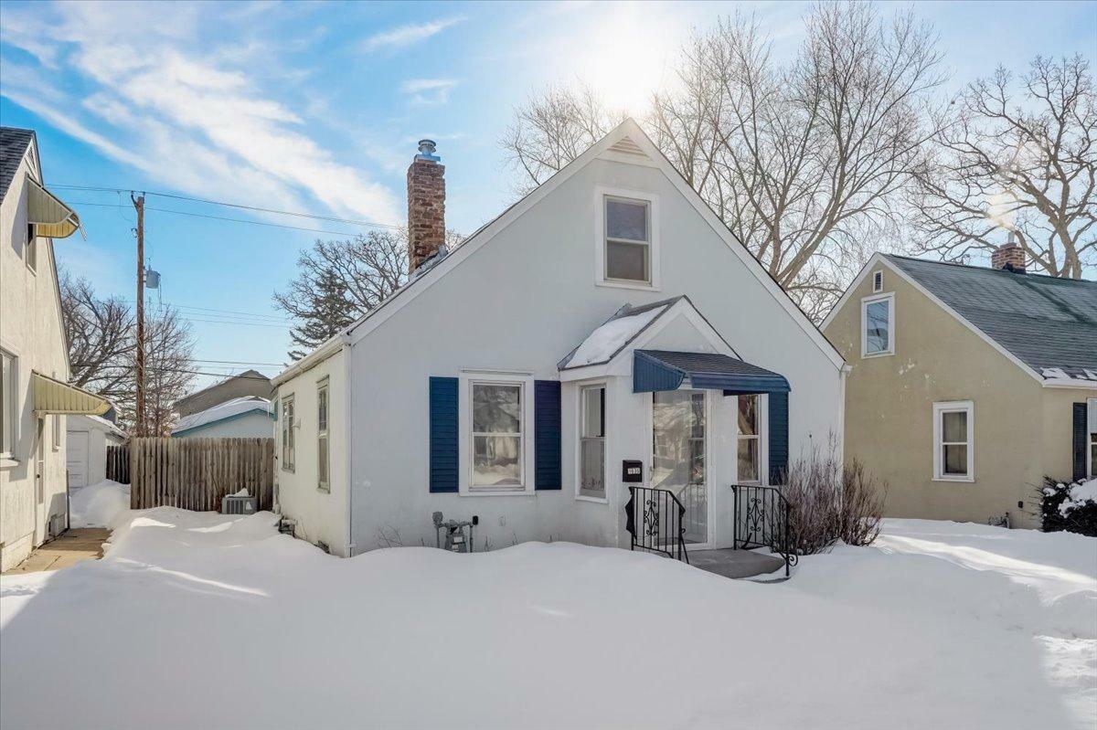 1636 Maywood Street  Saint Paul MN 55117 photo