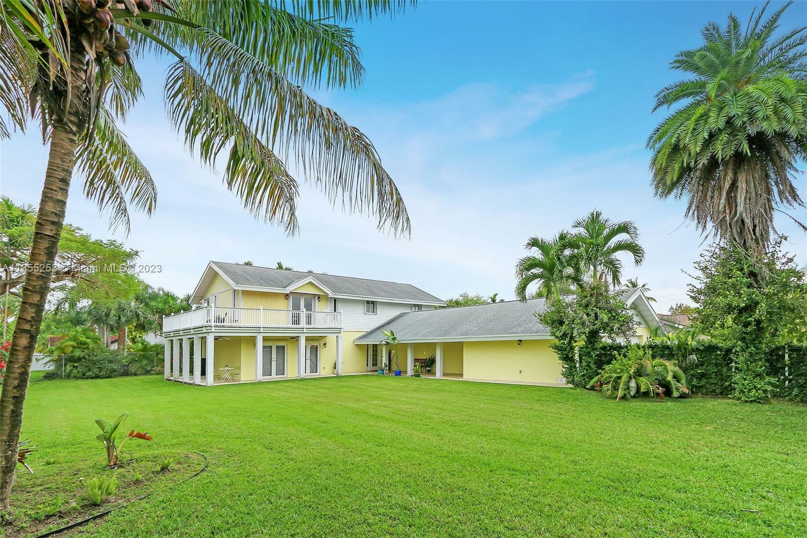 Property Photo: 10320 SW 140th St FL 33176