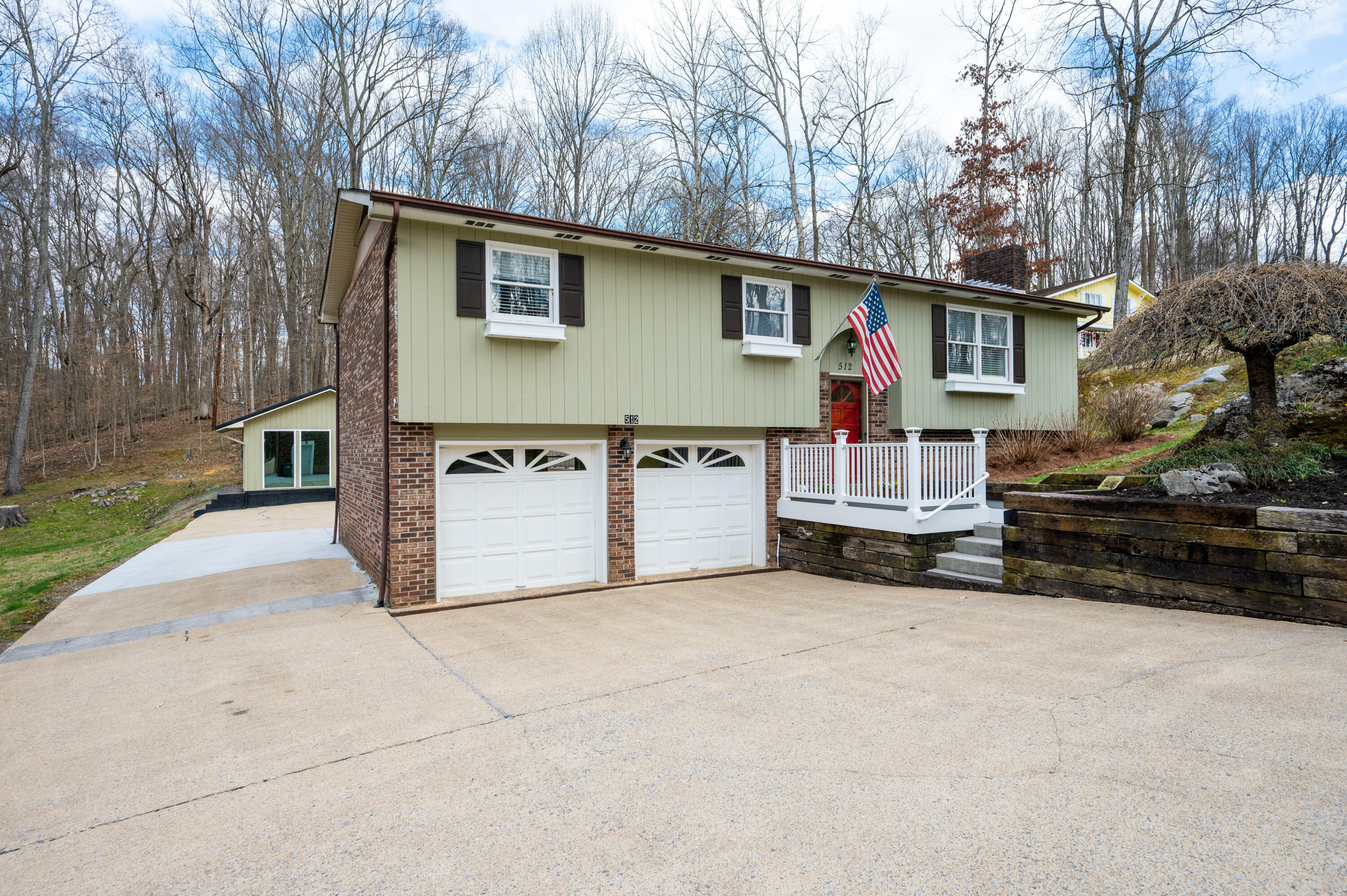 Property Photo:  512 Montezuma Road  TN 37664 