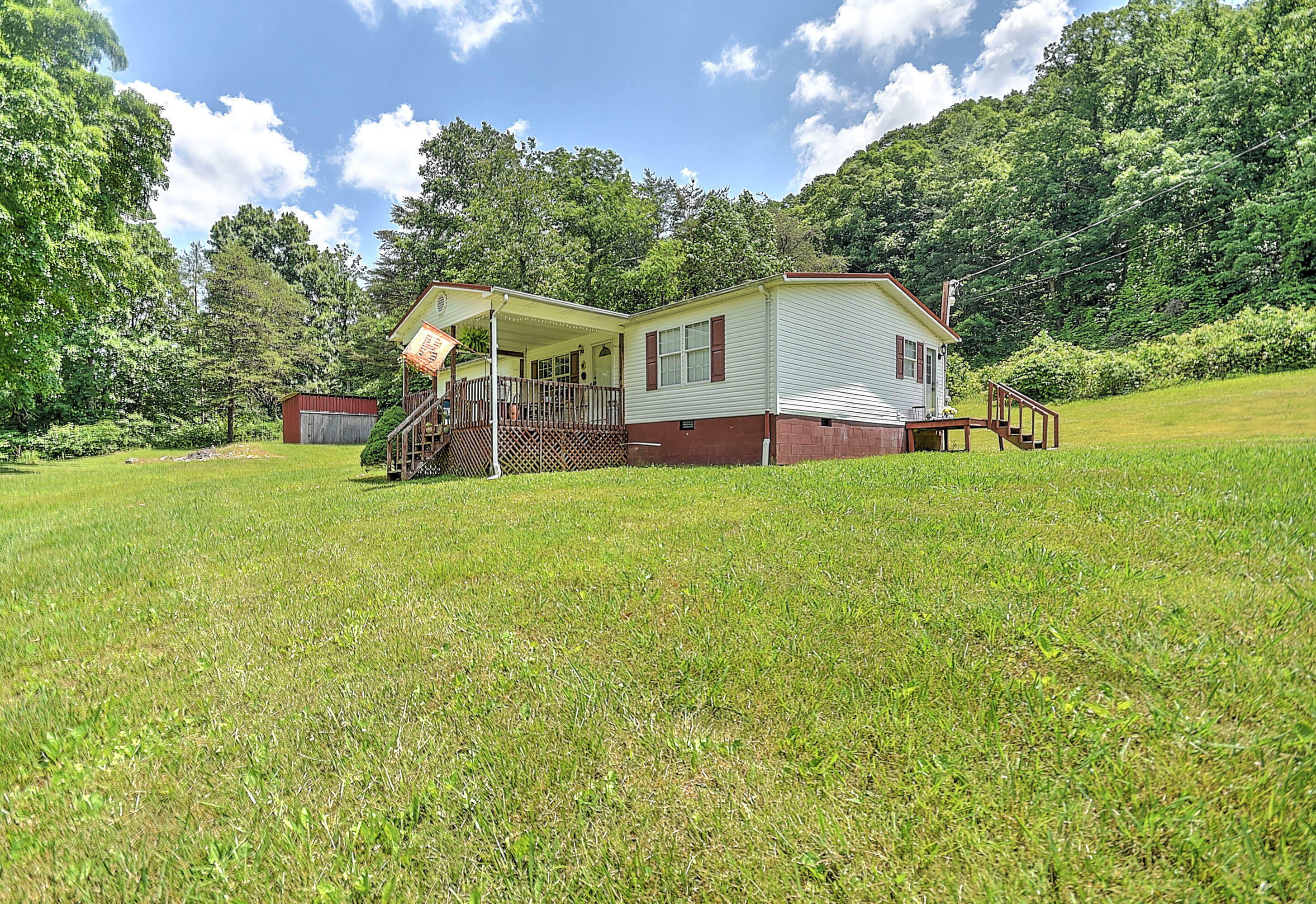 2910 West Pines Road  Greeneville TN 37745 photo