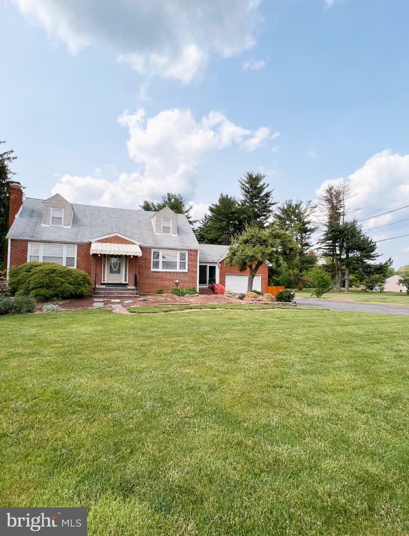 Property Photo: 9 Washington Crossing Pennington Road NJ 08534