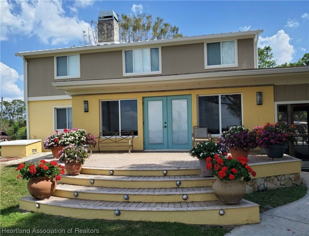 Property Photo: 226 Cloverleaf Road FL 33852