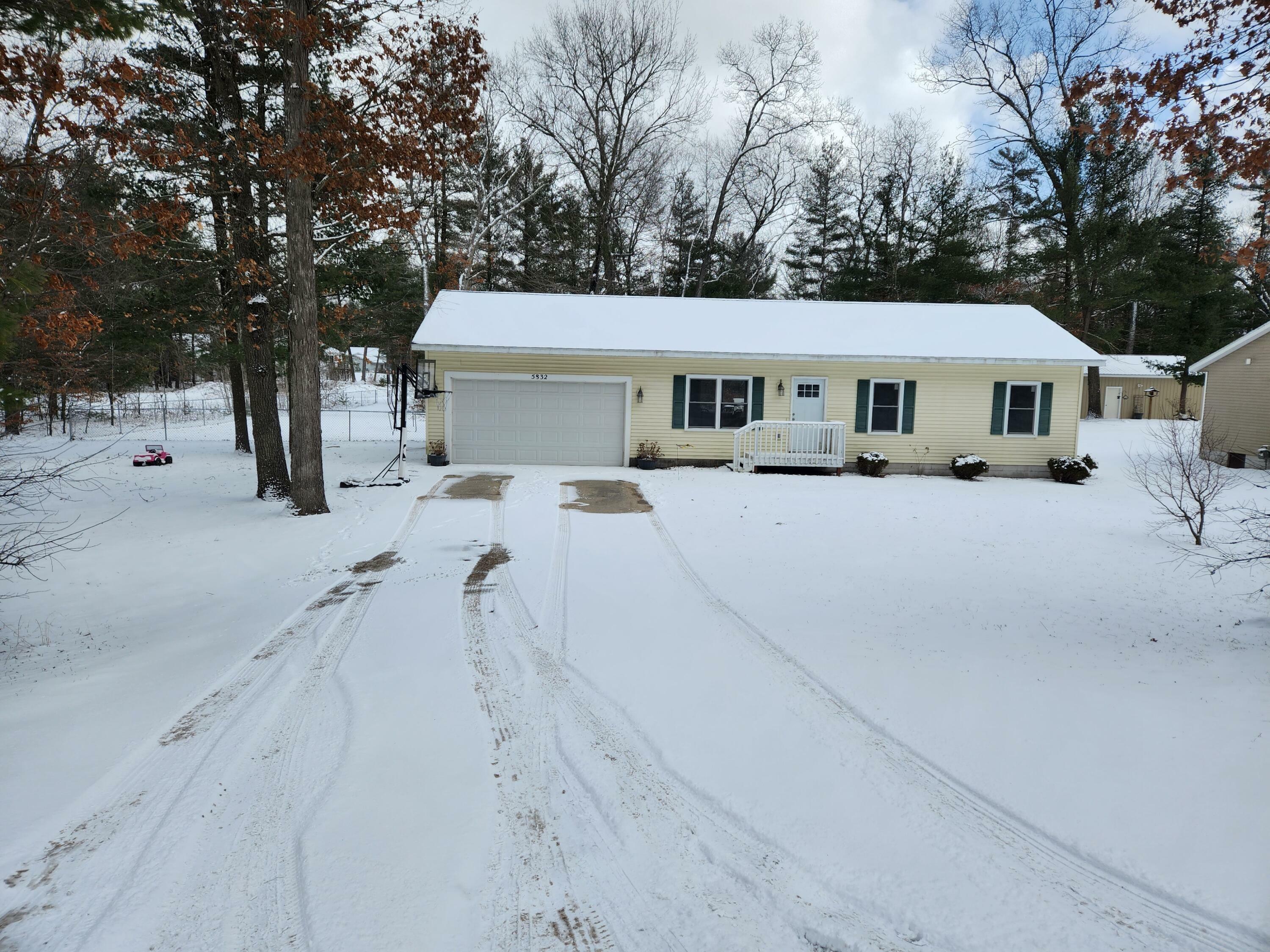 Property Photo:  5832 Automobile Road  MI 49457 