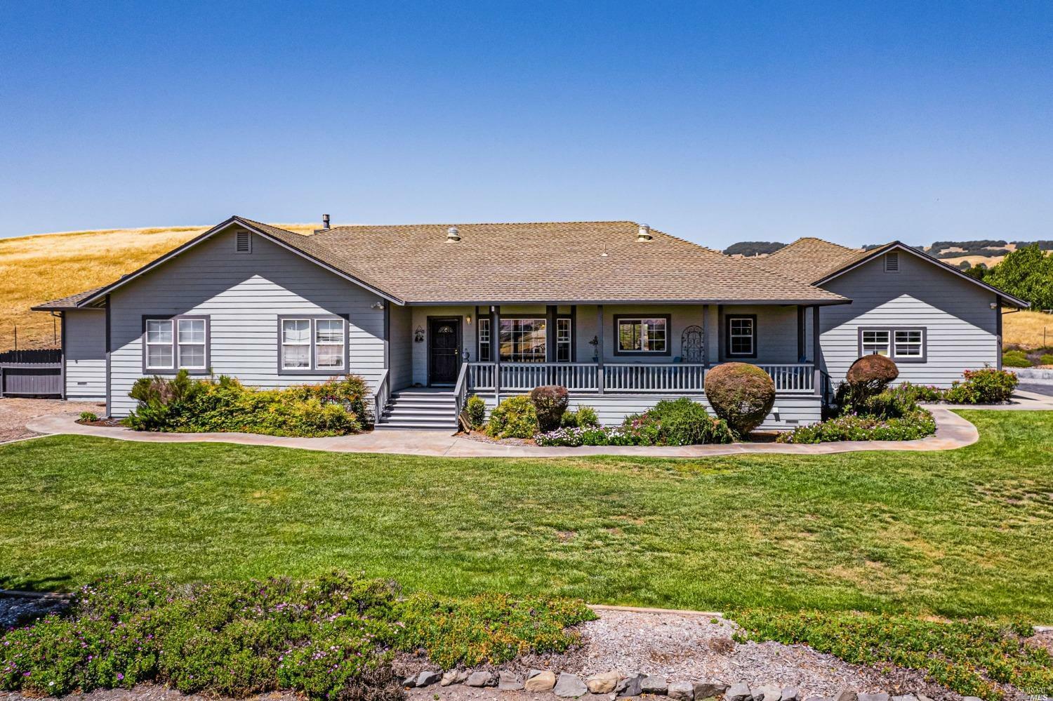 Property Photo: 2805 Manor Lane CA 94954