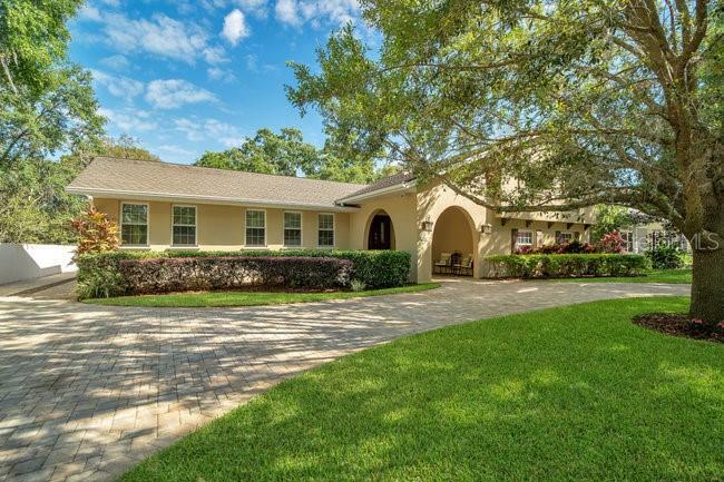 Property Photo:  1761 Greenwich Avenue  FL 32789 