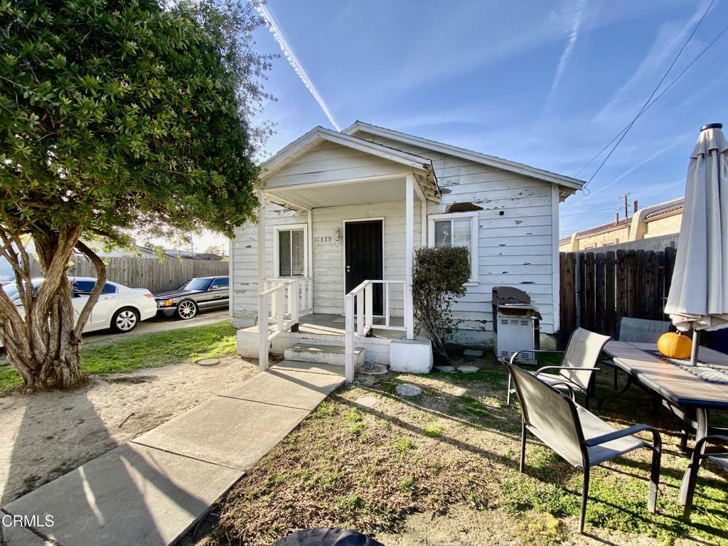 Property Photo:  11379 Azahar Street  CA 93004 