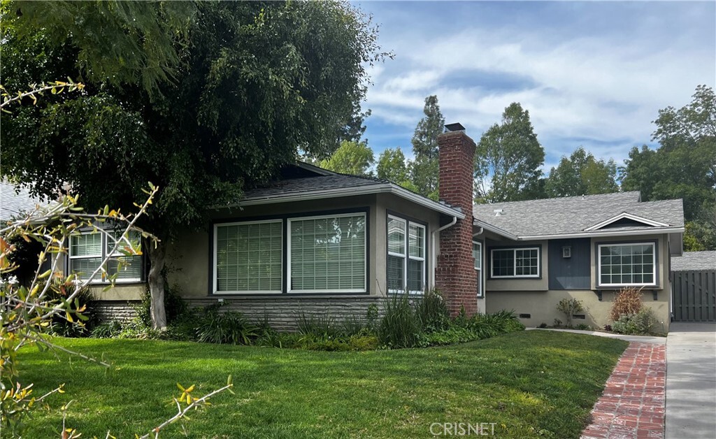 Property Photo: 10231 Valley Spring Lane CA 91602