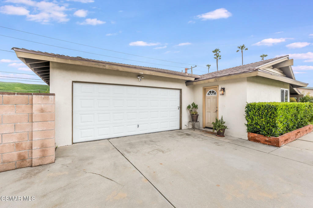 Property Photo:  3520 Evans Drive  CA 93063 