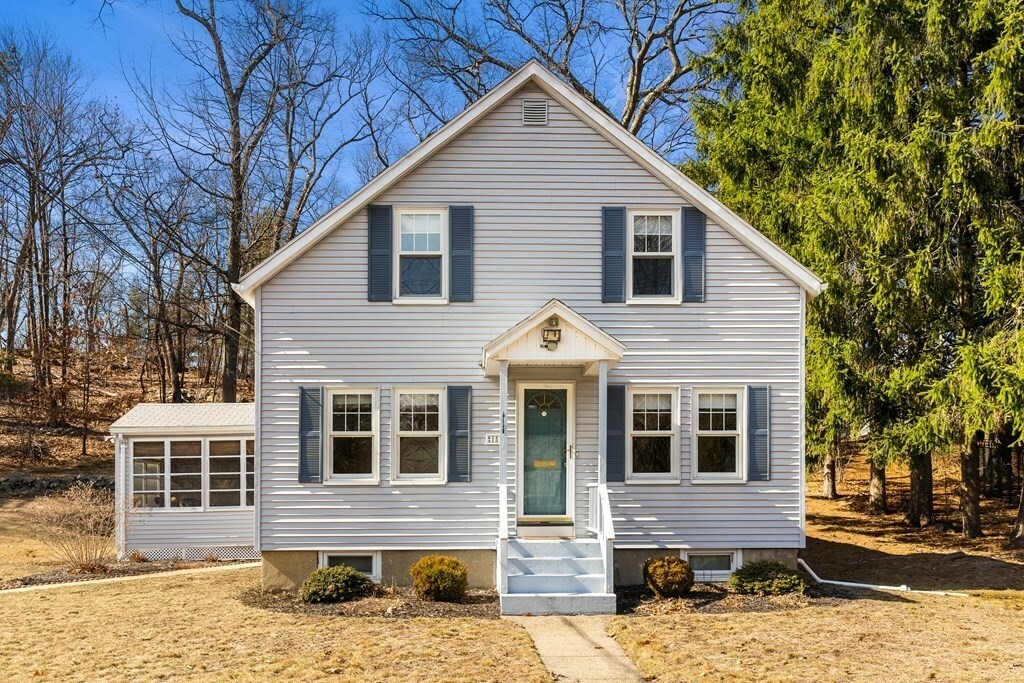 Property Photo:  15 Longwood Road  MA 01867 