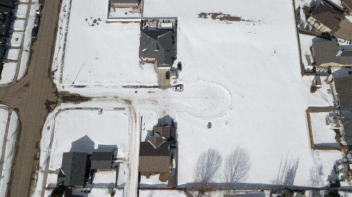 Property Photo: 7212 44 Avenue Close AB T4V 5E1