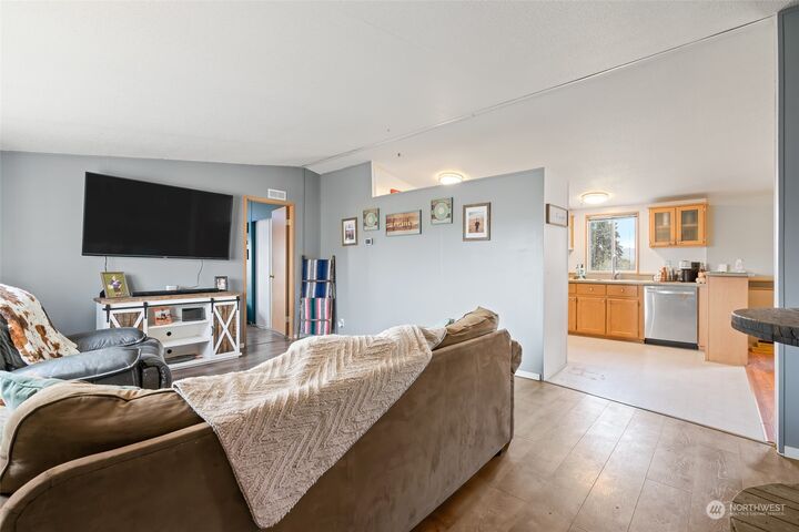 Property Photo:  850 Cabin Lane  WA 98942 