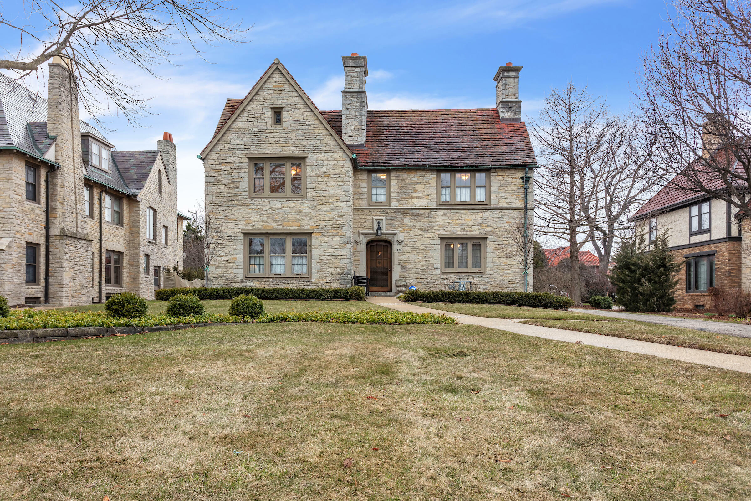 Property Photo: 3445 N Lake Dr WI 53211