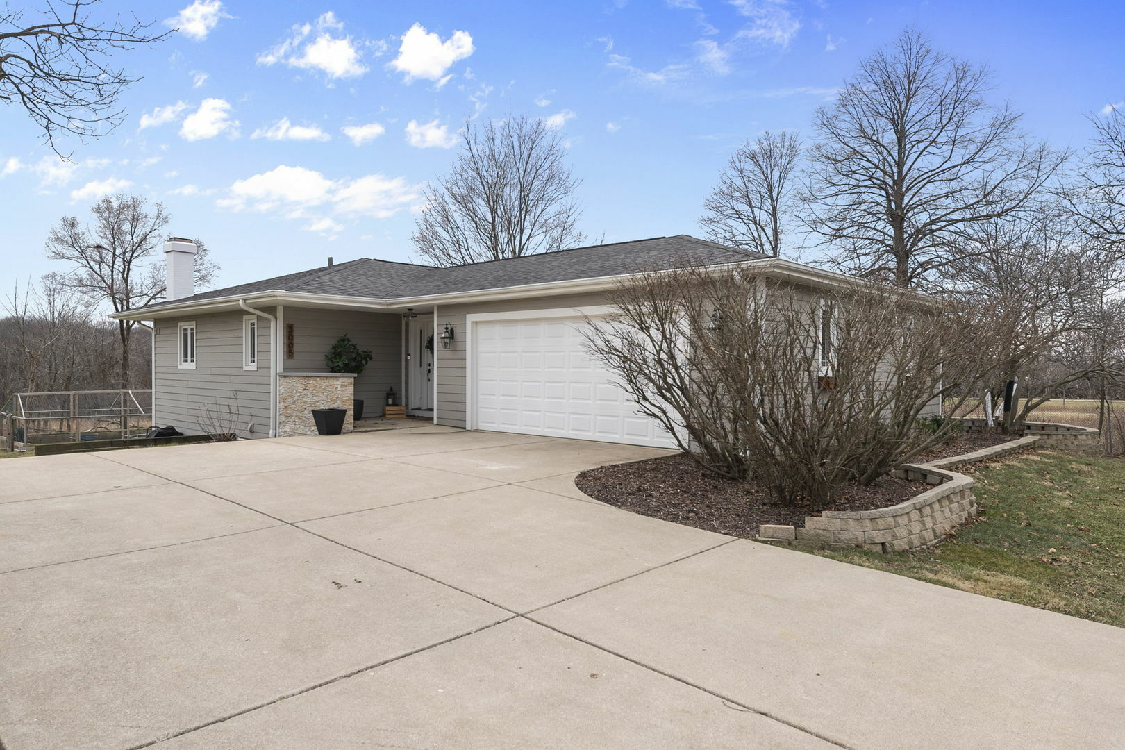 Property Photo:  3005 71st Street  IL 60517 