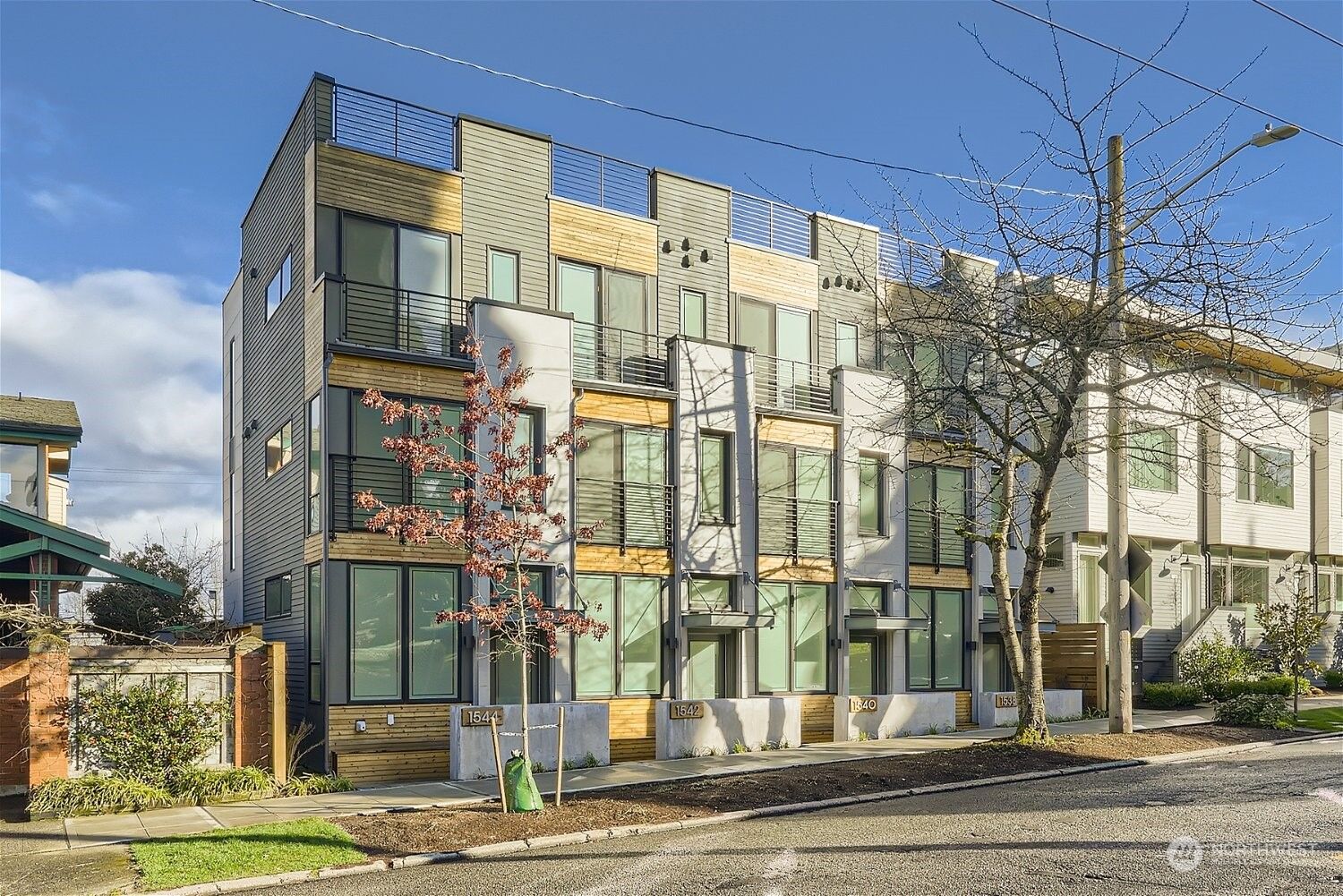 Property Photo: 1538 15th Avenue E WA 98112