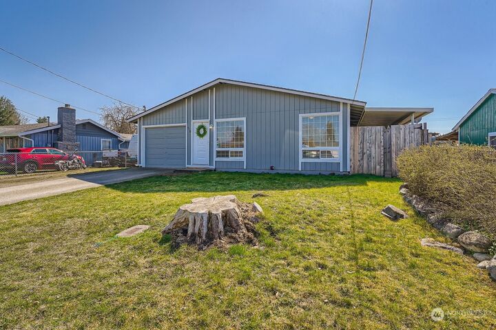 Property Photo: 916 136th Street S WA 98444