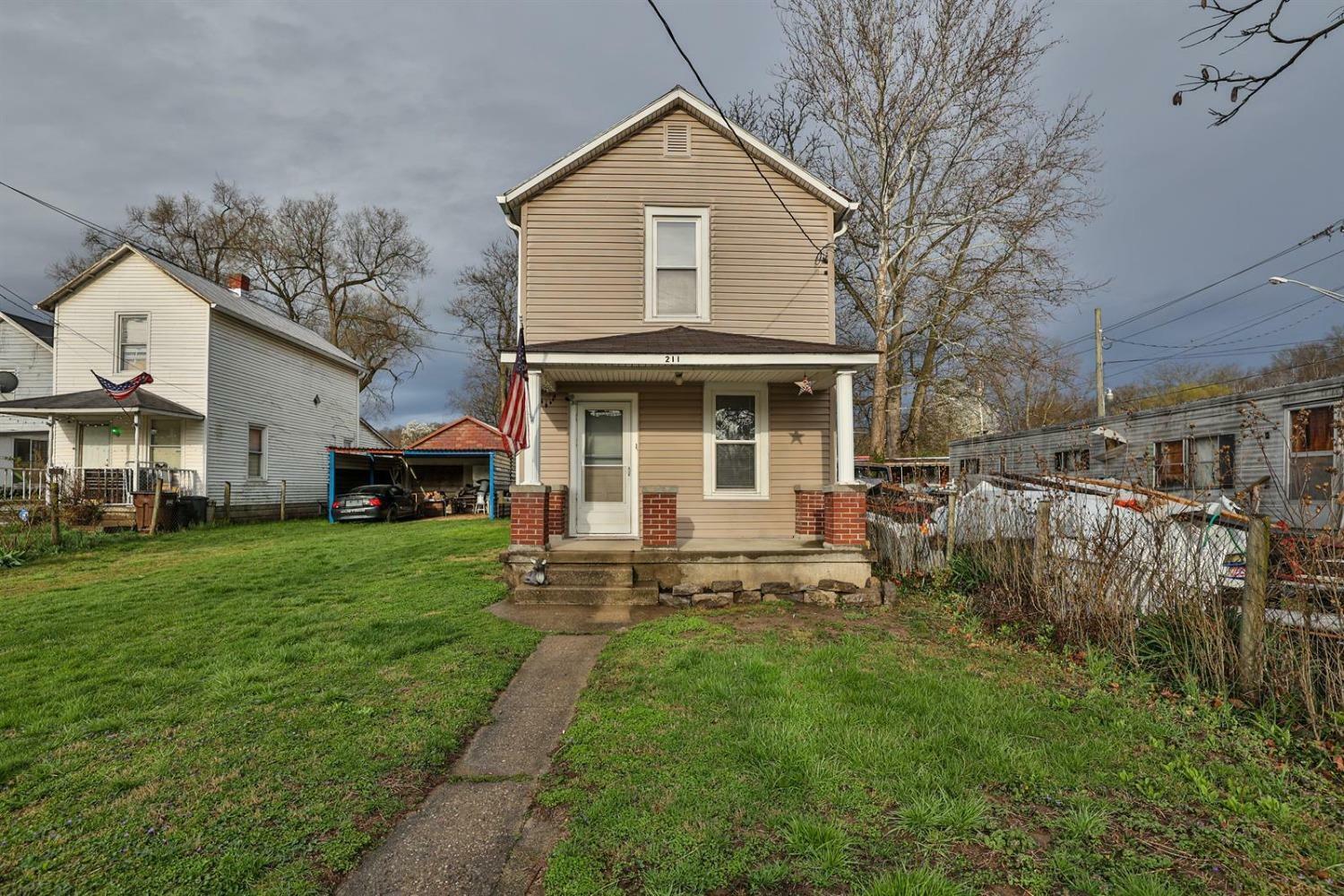 Property Photo:  211 Chidlaw Ave  OH 45033 