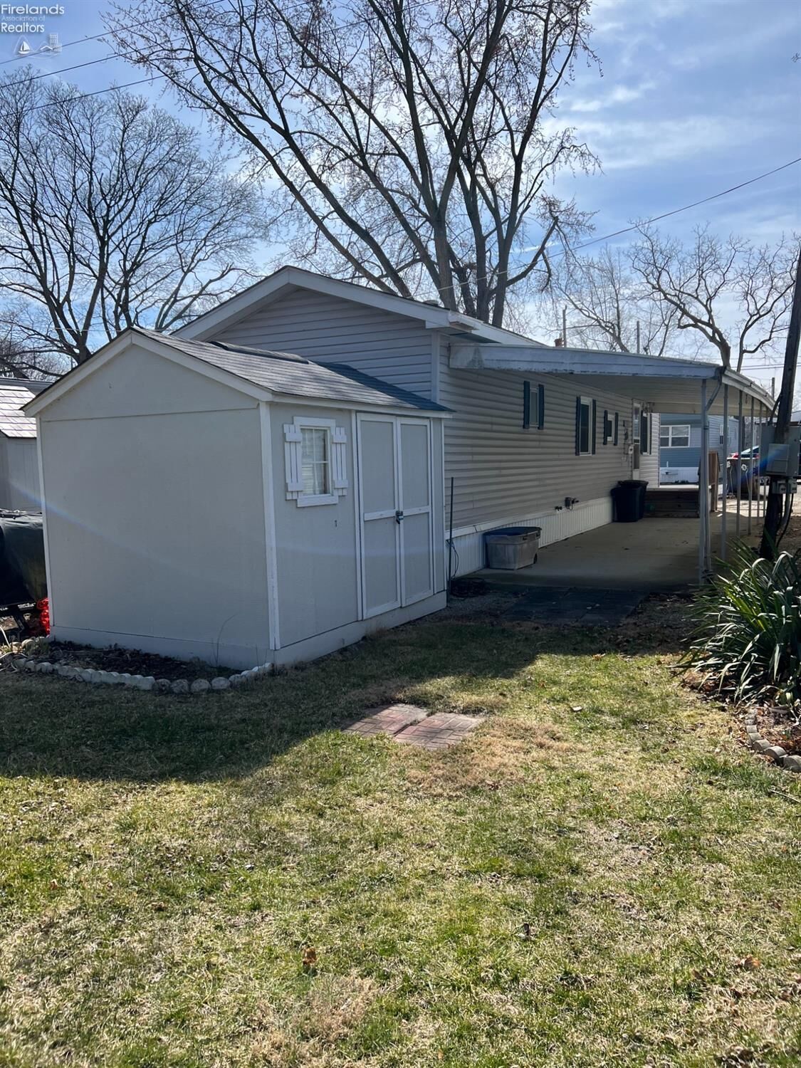 Property Photo:  4016 NE Catawba Road 15  OH 43452 