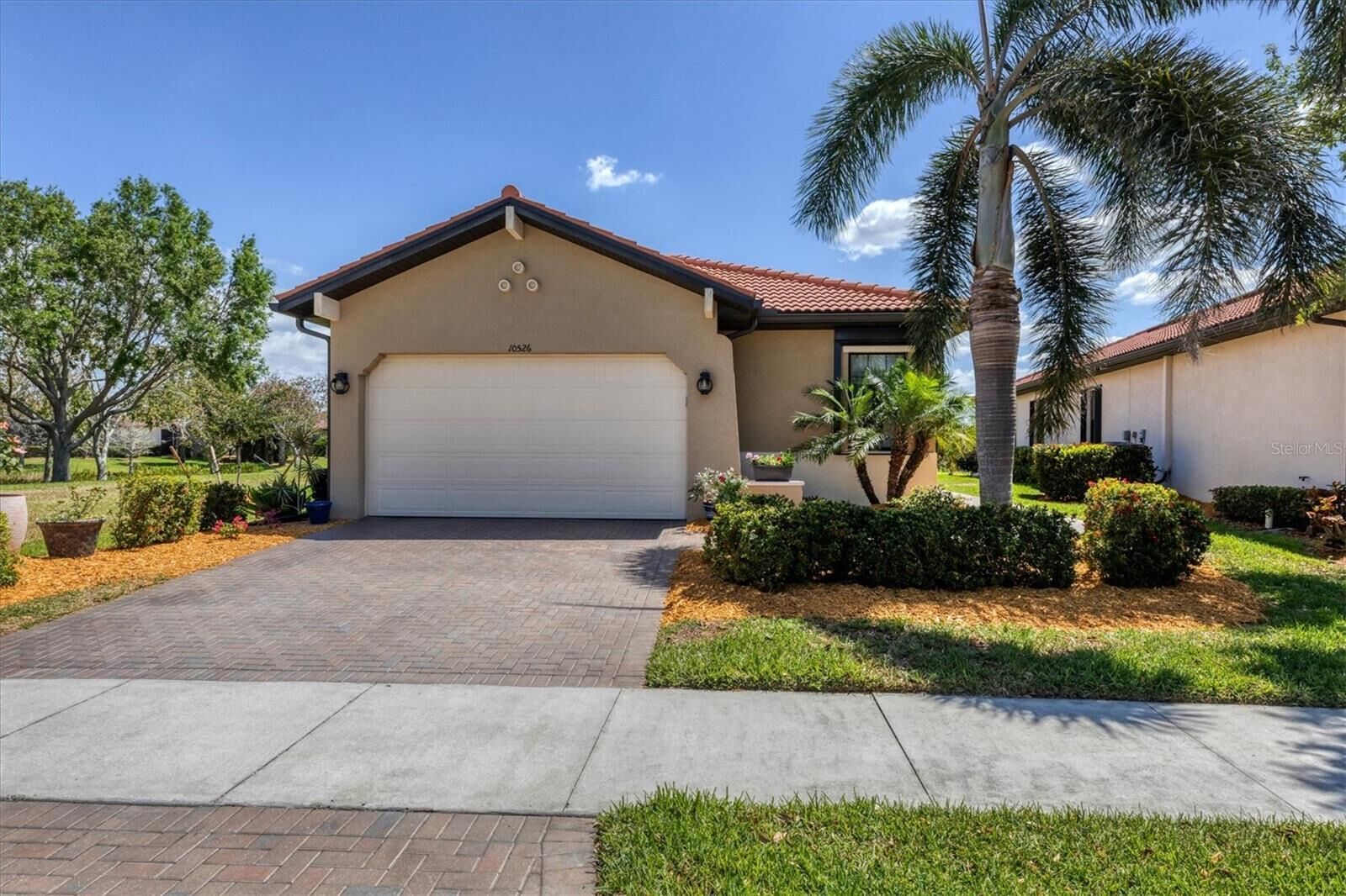 Property Photo:  10526 Crooked Creek Drive  FL 34293 