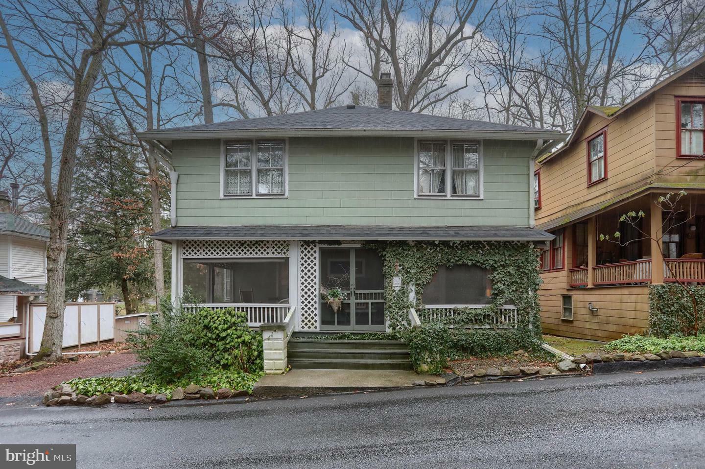 Property Photo: 305 1st Street PA 17064