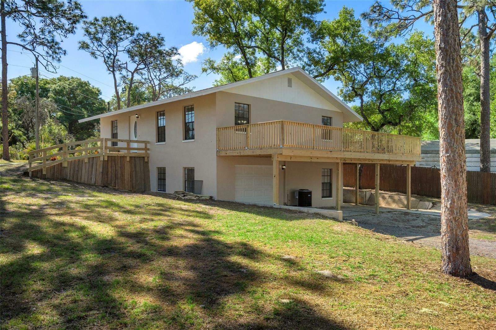 Property Photo:  34229 Park Square Place  FL 33523 