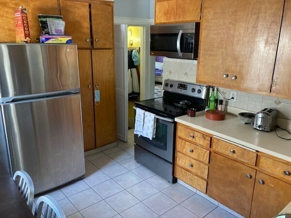 Property Photo: 14 Shakespeare Rd 14 MA 02451