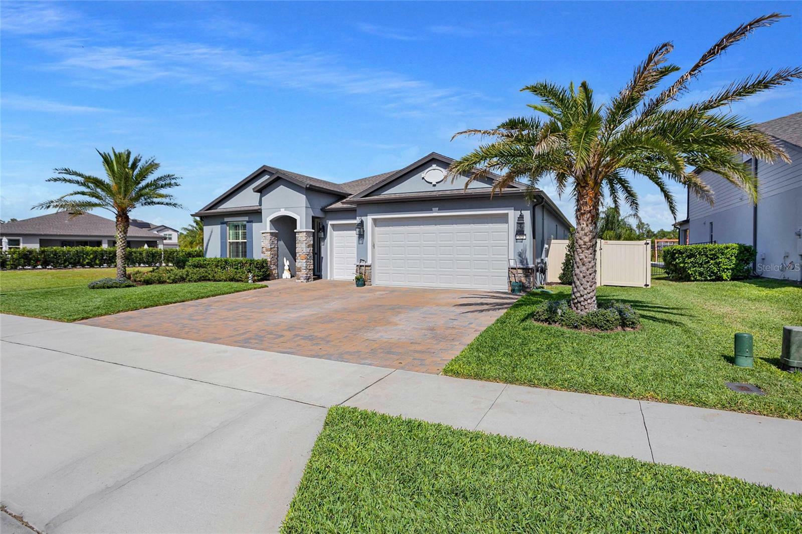 Property Photo: 323 Island Sound Court FL 32779