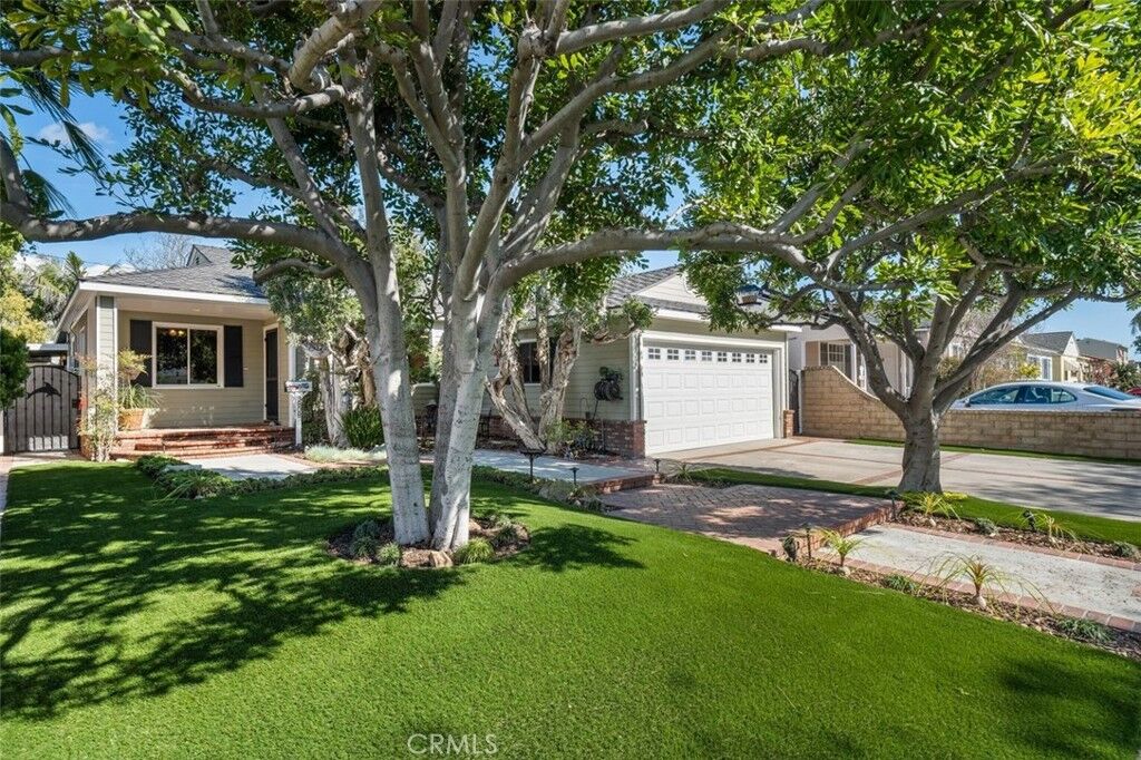 Property Photo: 3808 N Studebaker Road CA 90808