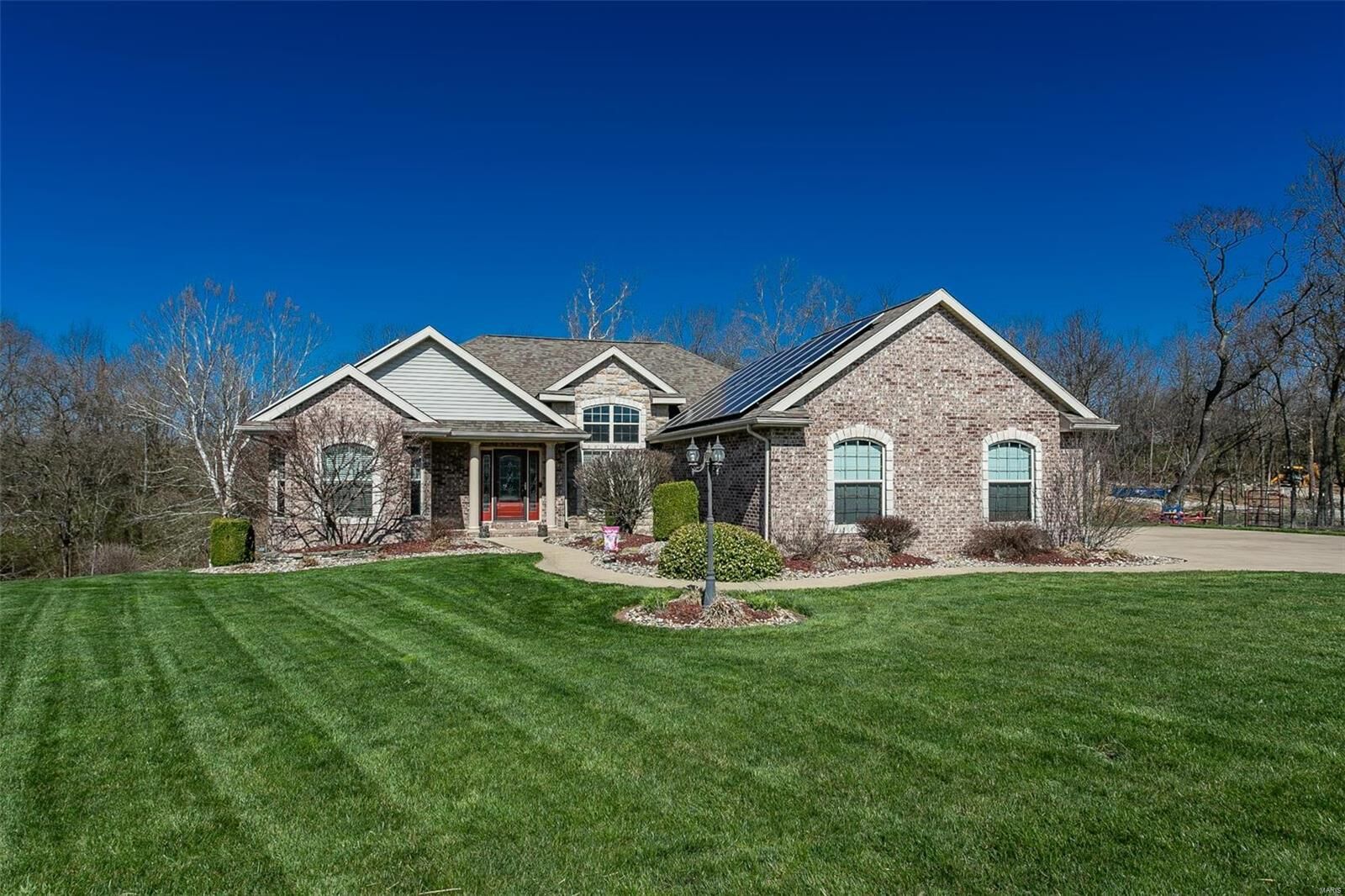 Property Photo:  25728 Kensington Knoll  IL 62022 