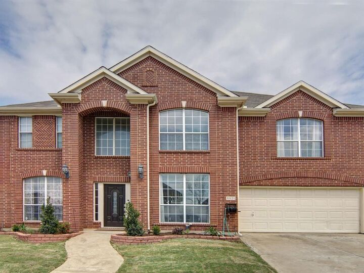 5521 Eastwedge Drive  Fort Worth TX 76137 photo