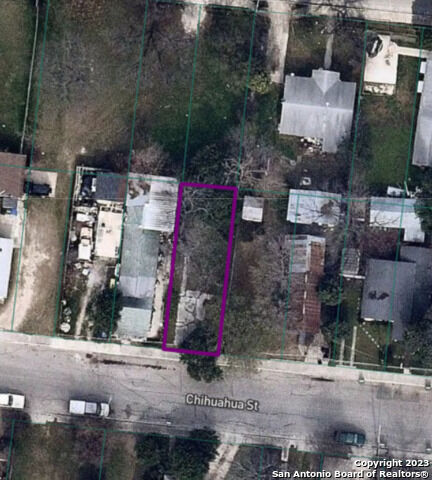 Property Photo:  2121 Chihuahua St  TX 78207 