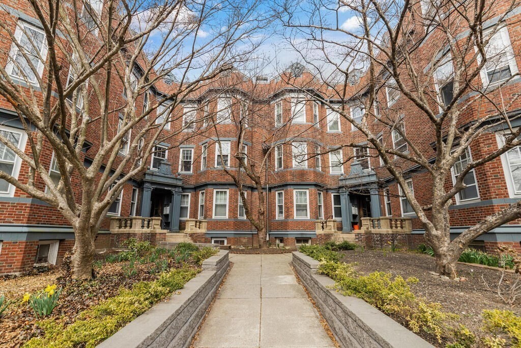 Property Photo:  3 Dana Street 23  MA 02138 