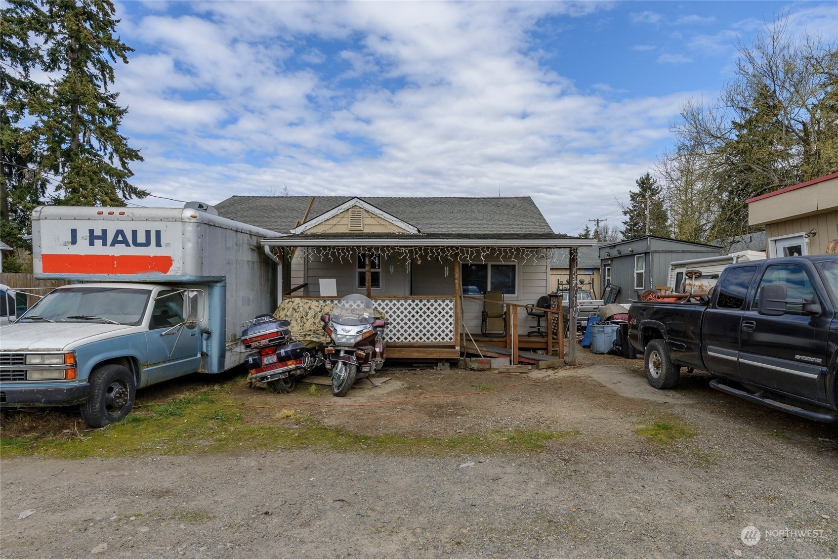 Property Photo:  757 102nd Street S  WA 98444 