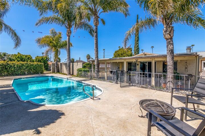 Property Photo:  2476 San Padre Court  CA 92545 